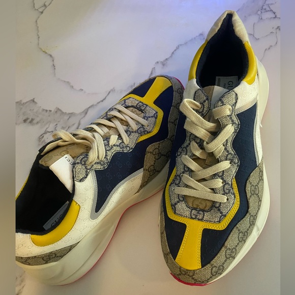 Gucci Rhyton sneaker - Picture 4 of 5